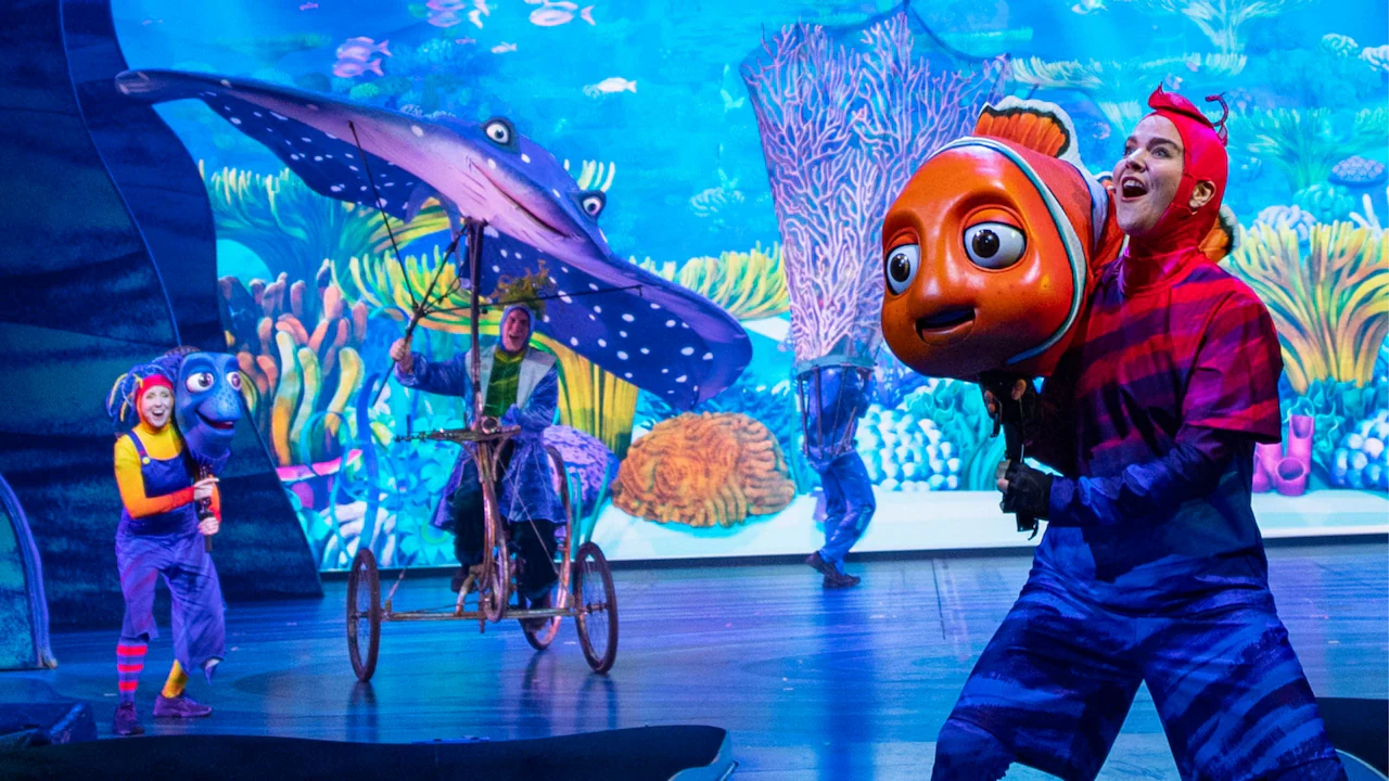 Finding Nemo Show - Underwater adventure with incredible puppetry